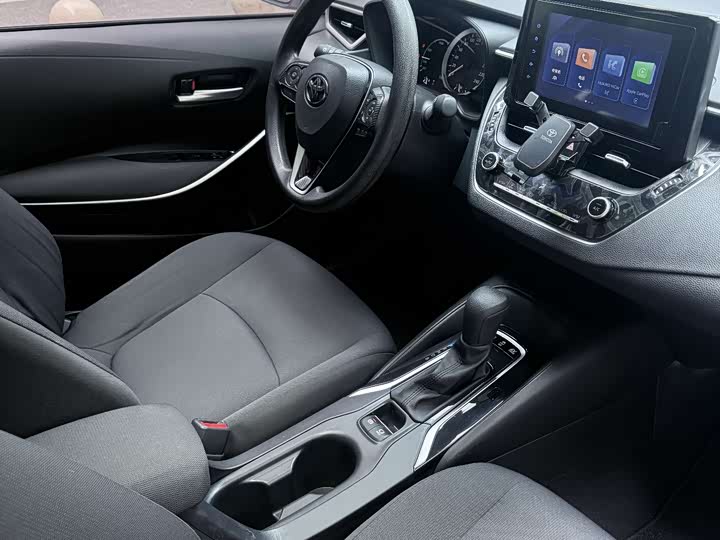 Фото 8 - Toyota Corolla