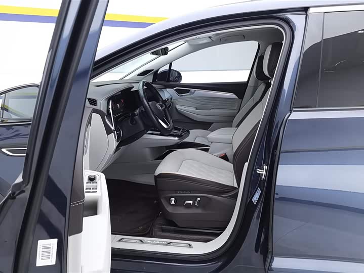 Фото 9 - Volkswagen Talagon