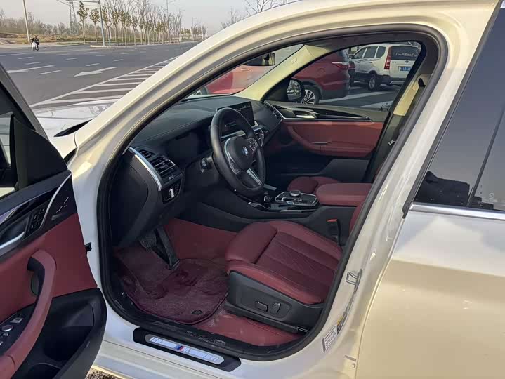 Фото 4 - BMW iX3