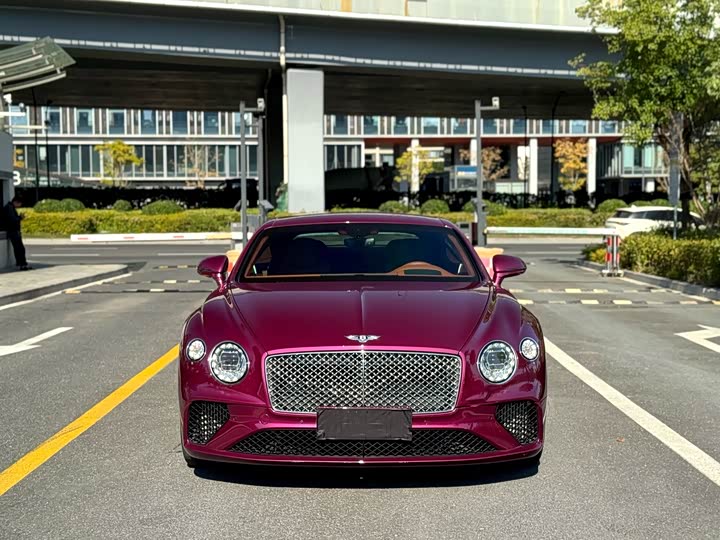 Фото 1 - Bentley Continental GT