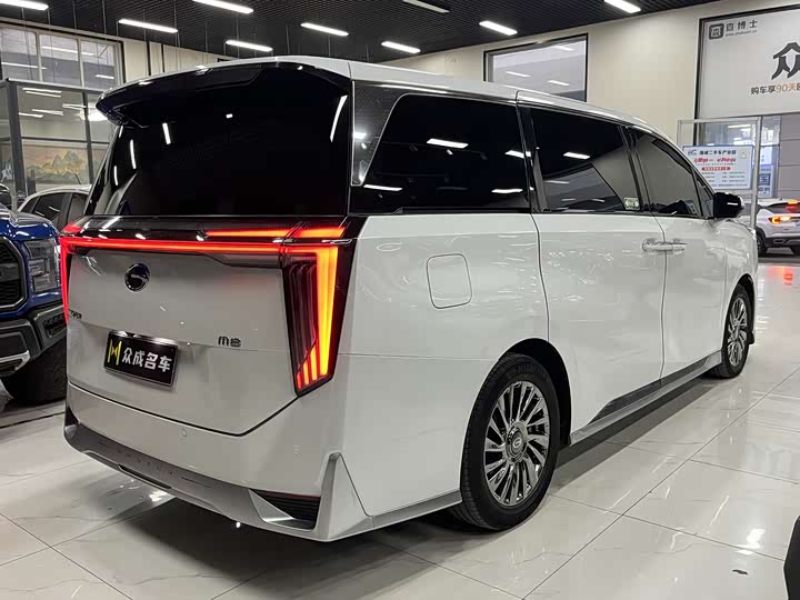 Фото 4 - GAC Trumpchi M8