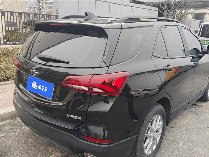 Фото 3 - Chevrolet Equinox