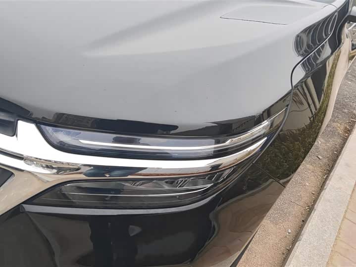 Фото 5 - Chevrolet Equinox