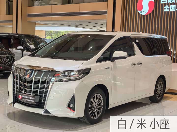 Фото 1 - Toyota Alphard