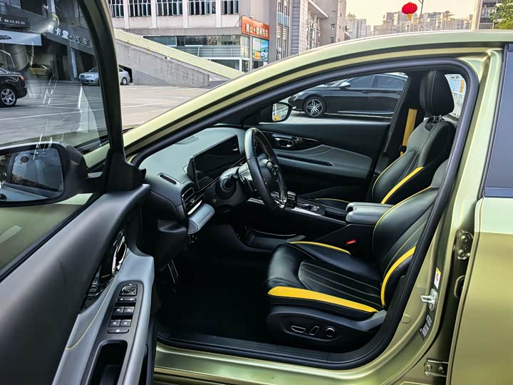 Фото 5 - GAC Trumpchi Empow R