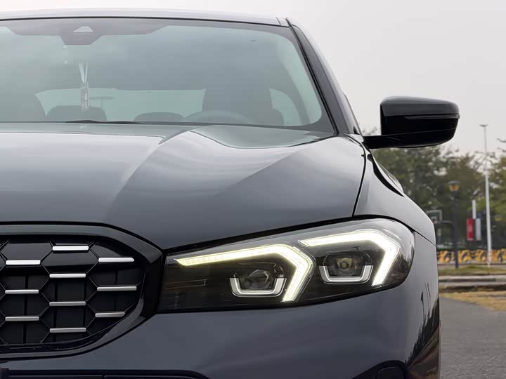 Фото 4 - BMW 3 Series