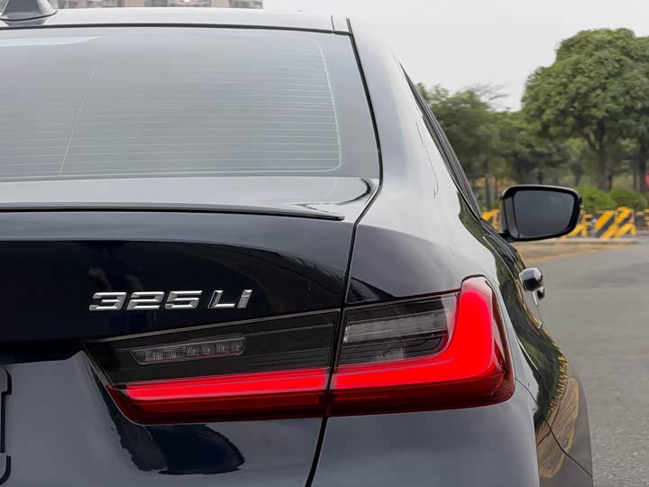 Фото 9 - BMW 3 Series