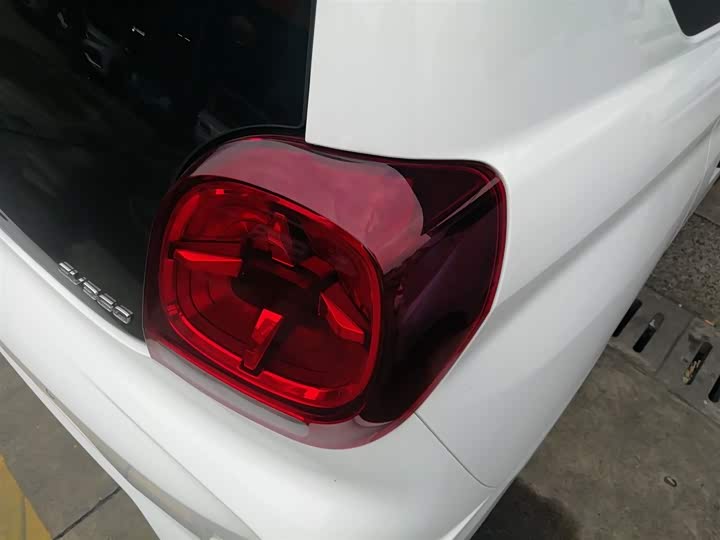 Фото 8 - Roewe Clever