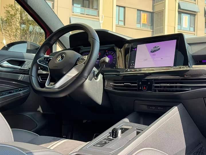 Фото 6 - Volkswagen Golf