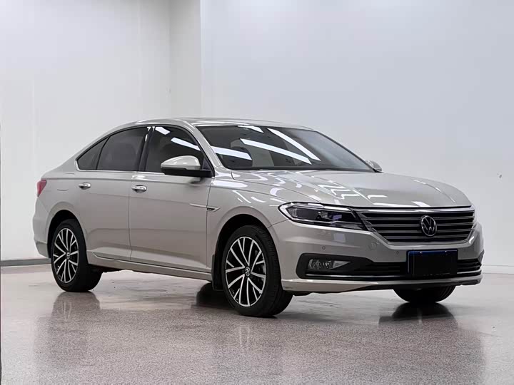 Фото 2 - Volkswagen Lavida