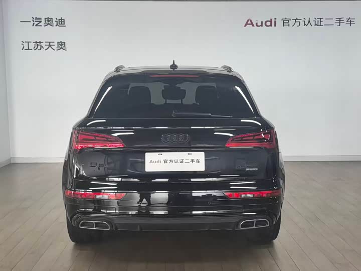 Фото 5 - Audi Q5L