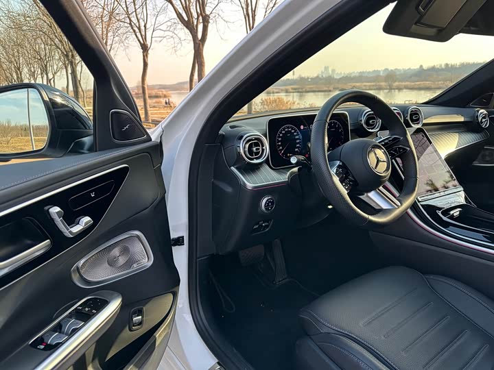 Фото 5 - Mercedes-Benz C-Class