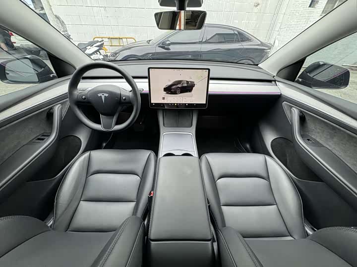 Фото 4 - Tesla Model Y