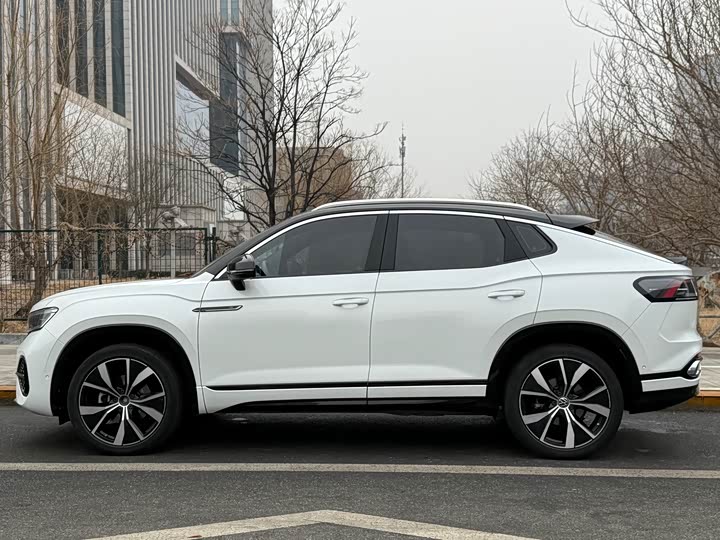 Фото 2 - Volkswagen Tayron X