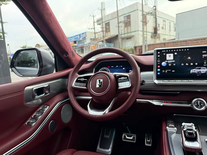 Фото 7 - Tank 700 Hybrid