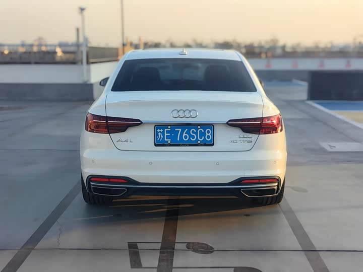 Фото 9 - Audi A4L