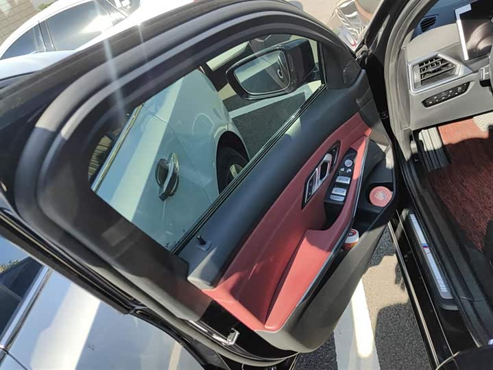 Фото 7 - BMW 3 Series