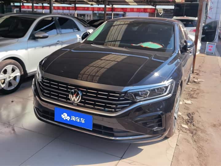 Фото 1 - Volkswagen Passat