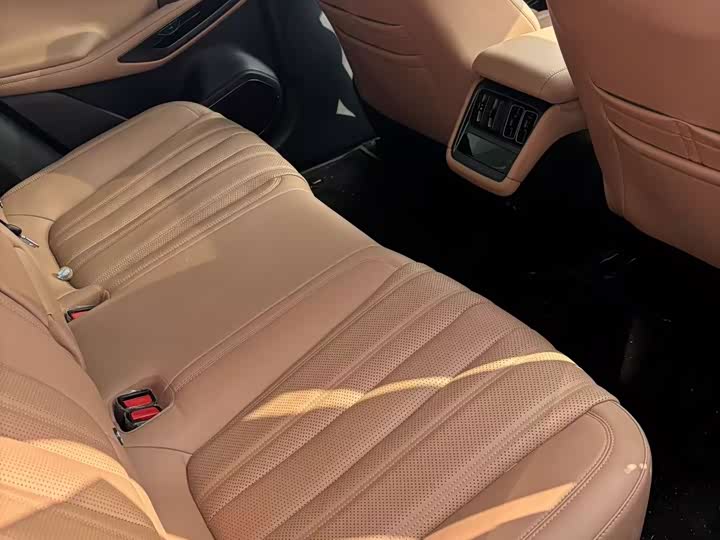 Фото 4 - BYD Song L