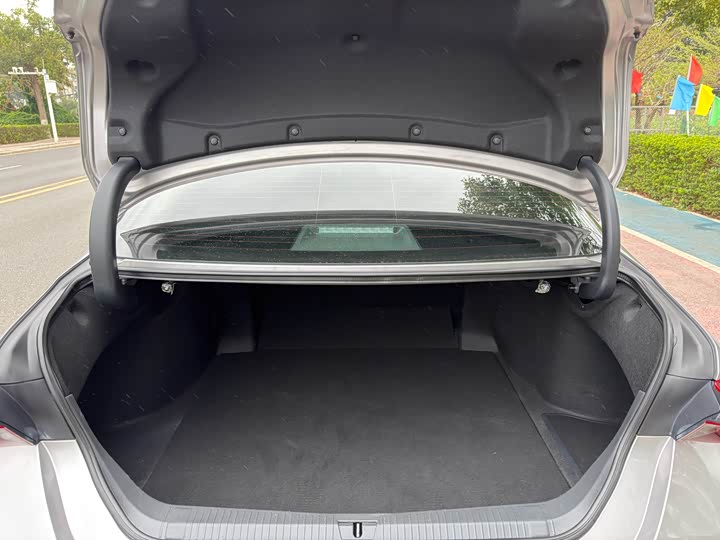 Фото 7 - Toyota Avalon