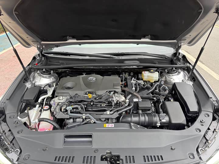 Фото 8 - Toyota Avalon