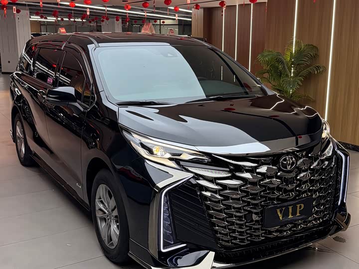 Фото 3 - Toyota Sienna