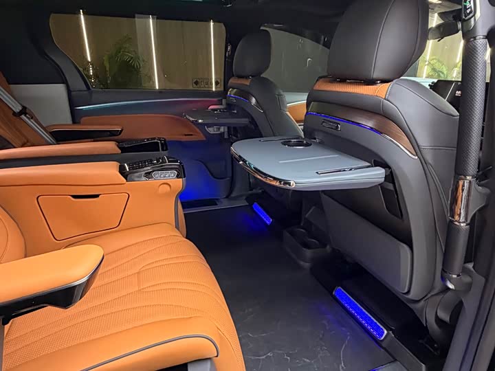 Фото 6 - Toyota Sienna