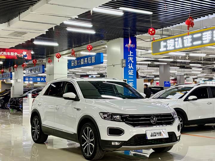 Фото 3 - Volkswagen T-Roc