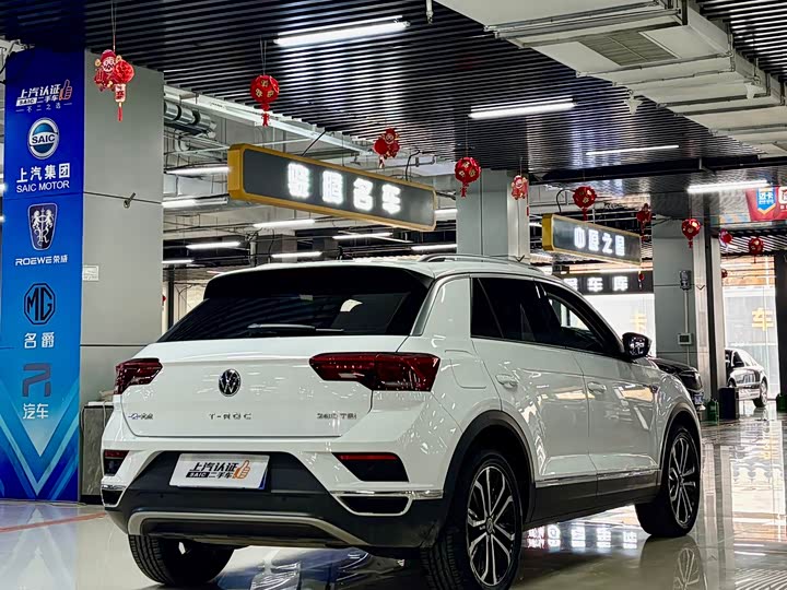 Фото 9 - Volkswagen T-Roc