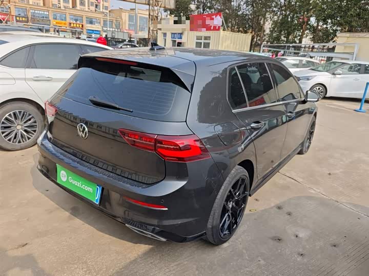 Фото 7 - Volkswagen Golf