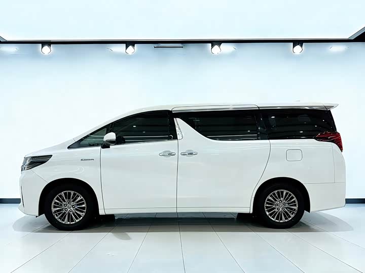 Фото 7 - Toyota Alphard