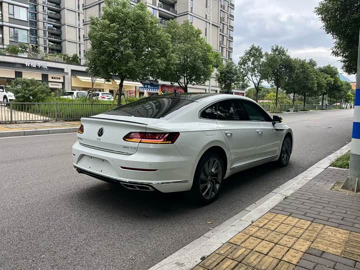 Фото 6 - Volkswagen CC