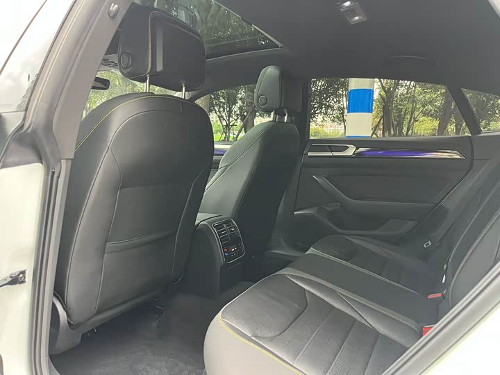 Фото 9 - Volkswagen CC