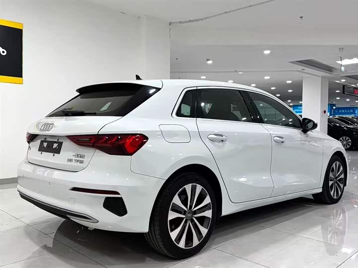 Фото 2 - Audi A3