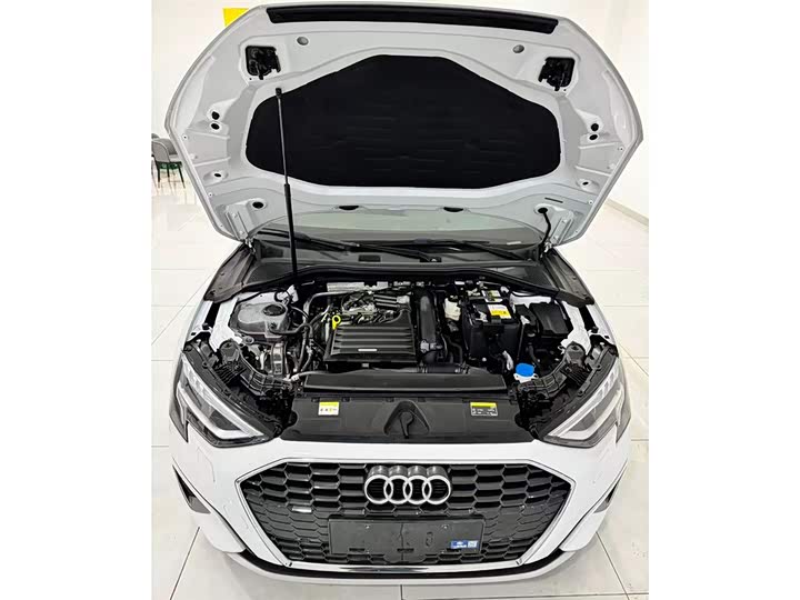 Фото 8 - Audi A3