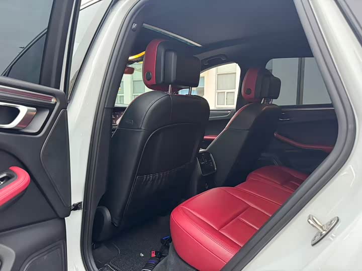 Фото 7 - Porsche Macan