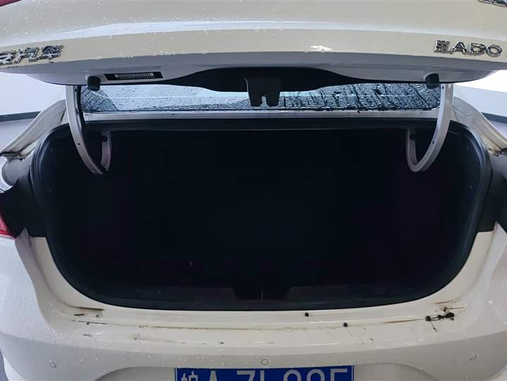 Фото 4 - Changan Eado Plus