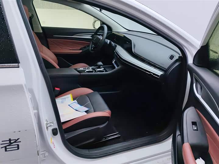 Фото 8 - Changan Eado Plus