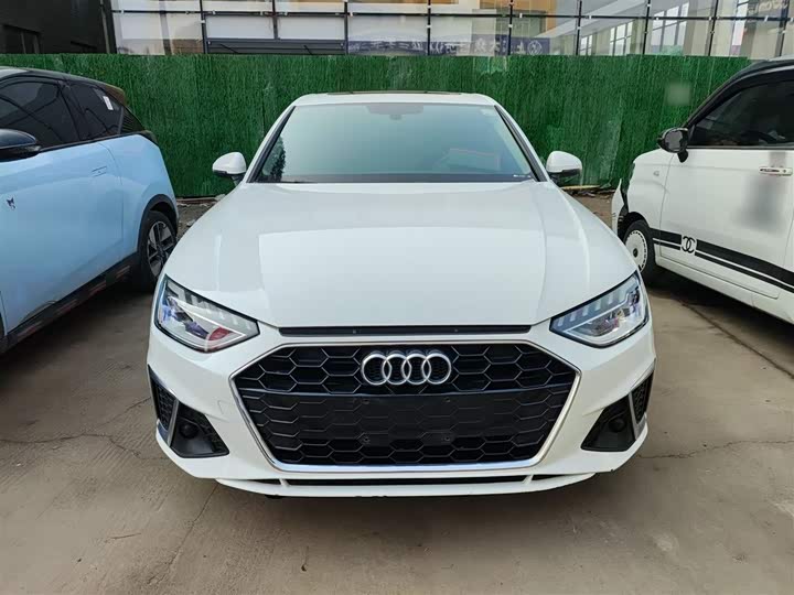 Фото 3 - Audi A4L