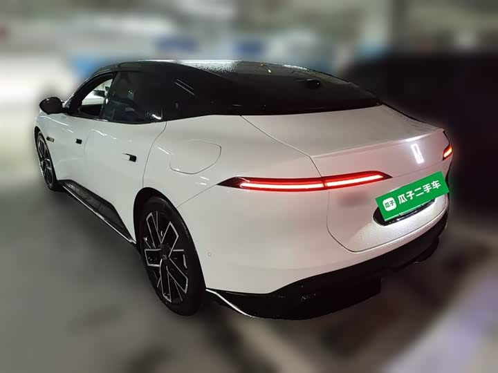 Фото 9 - Avatr 06