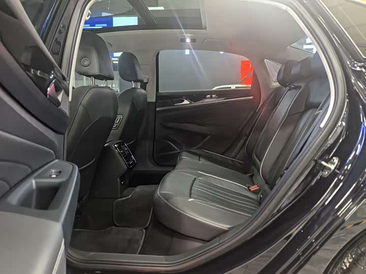 Фото 6 - Volkswagen Passat