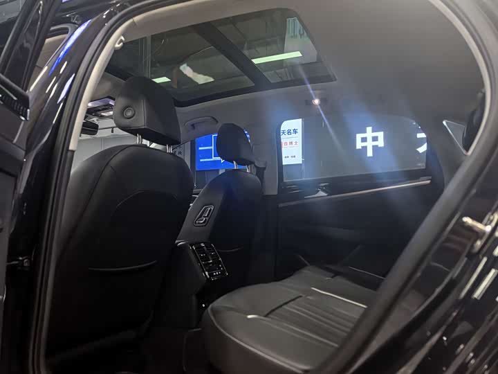 Фото 7 - Volkswagen Passat