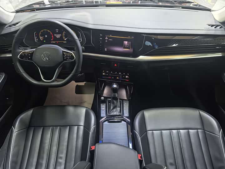 Фото 9 - Volkswagen Passat