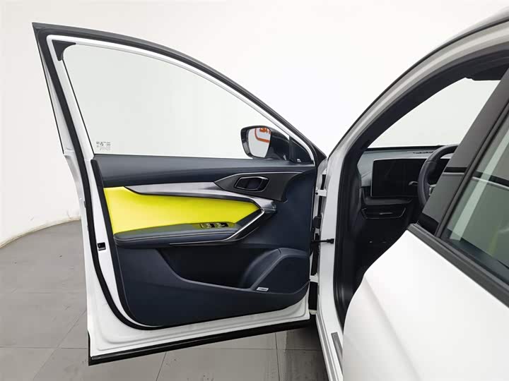 Фото 8 - MG Motor One