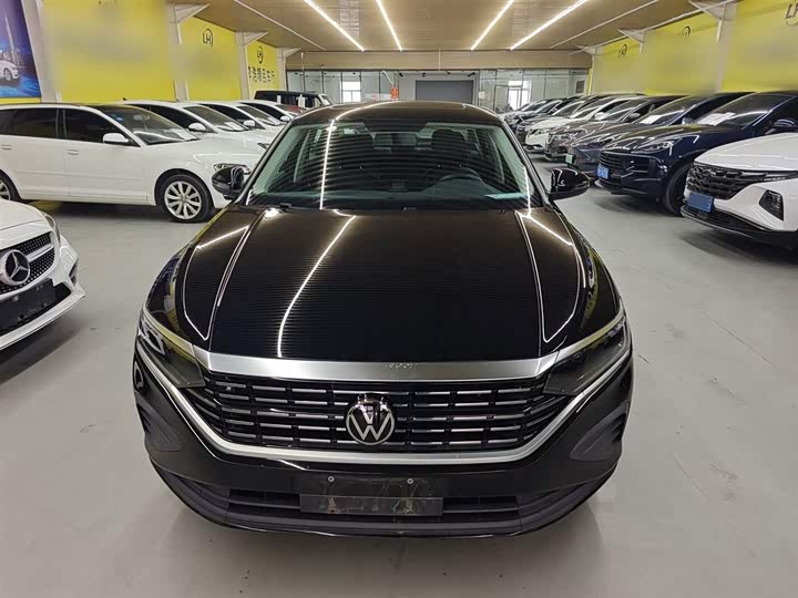Фото 3 - Volkswagen Passat