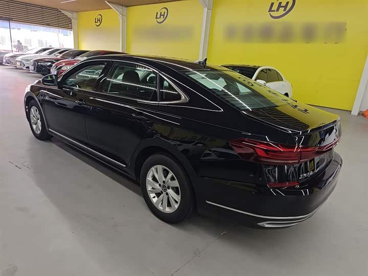Фото 5 - Volkswagen Passat