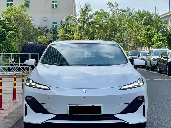 Фото 2 - Changan Deepal SL03