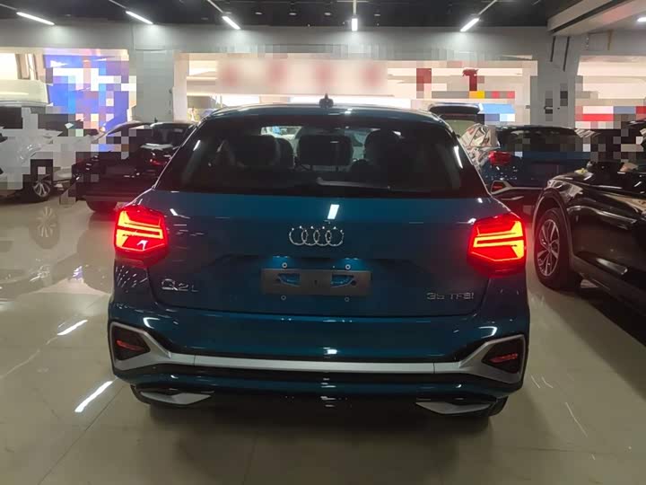 Фото 6 - Audi Q2L