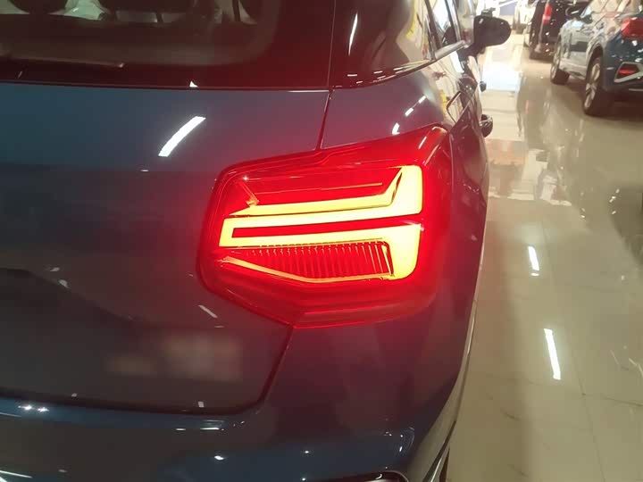 Фото 8 - Audi Q2L