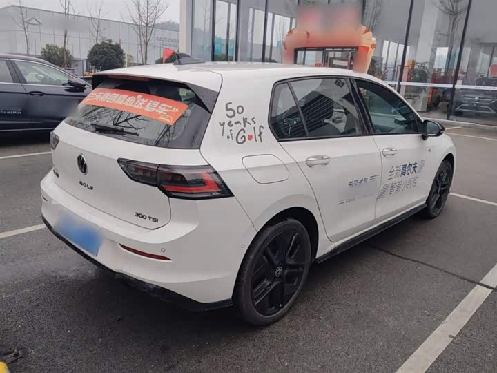 Фото 7 - Volkswagen Golf